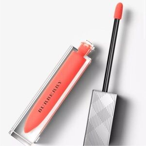 Burberry Kisses Gloss in Tangerine
